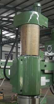 搖臂鉆床立柱夾緊的工作原理是什么？